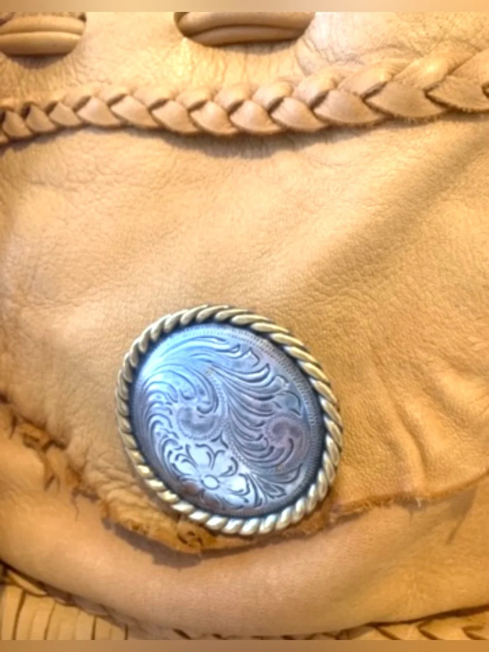 Tan Leather Deerskin Boho Crossbody Bag W Long Fringe Silver Tone Concha 9.5Wx5D